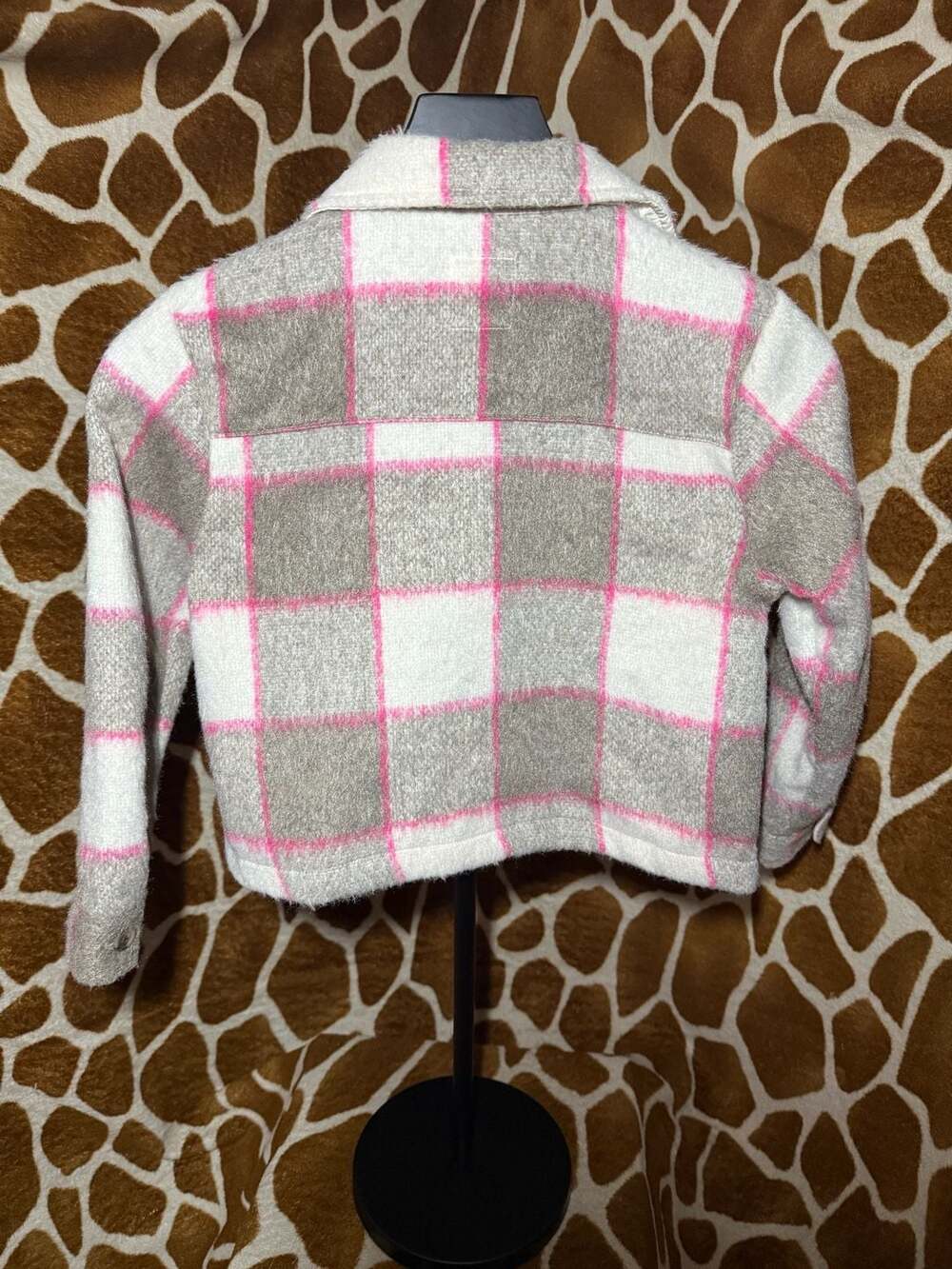 Cat & Jack Girls' Plaid Shacket Jacket Grey Pink White Size S (6/7) - Picture 2 of 4